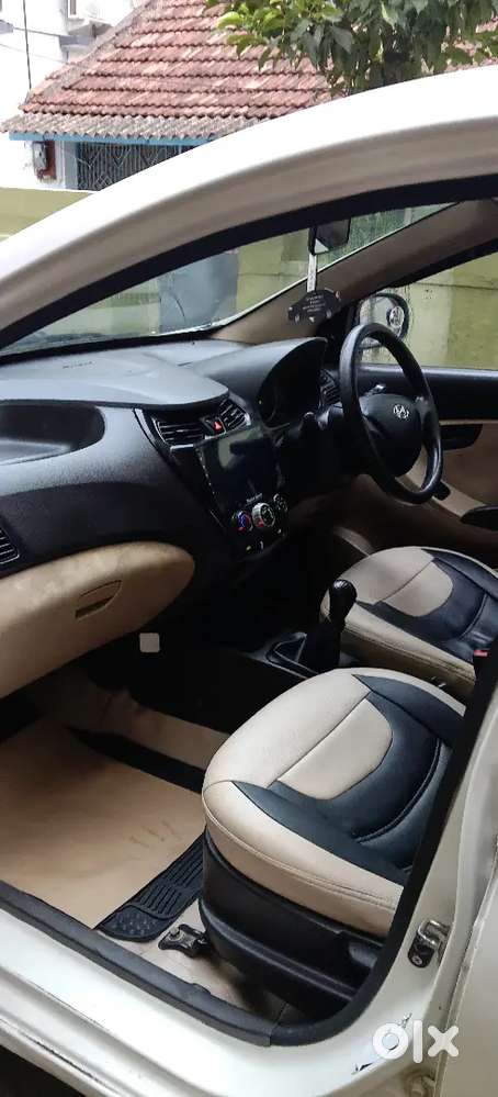 Hyundai Eon 2011 Petrol Well Maintained