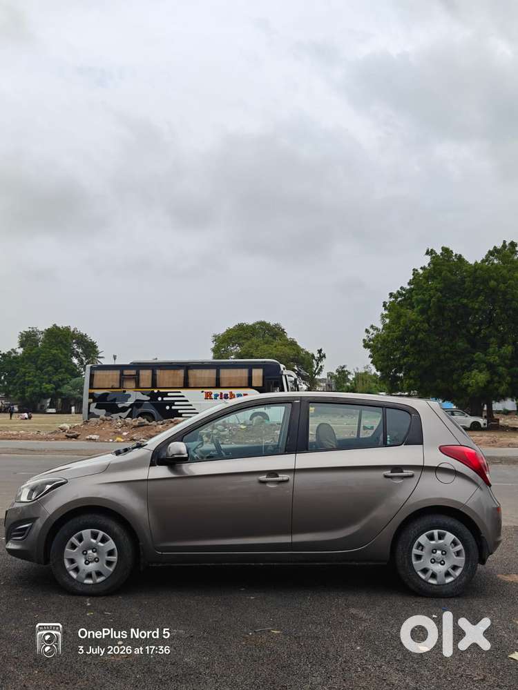 Hyundai I20 Magna Optional 1.2, 2013, Petrol