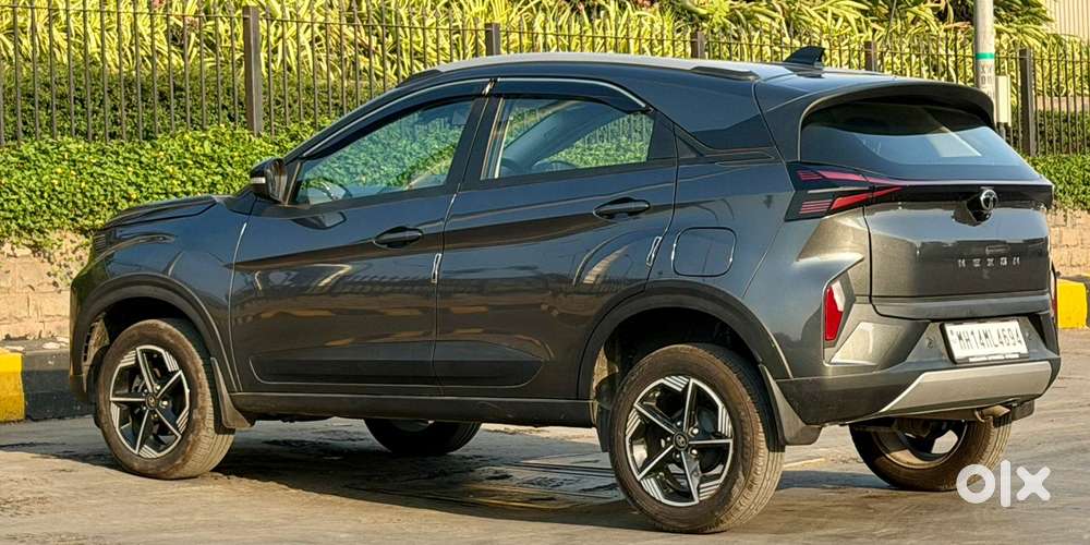 Tata Nexon, 2025, Petrol