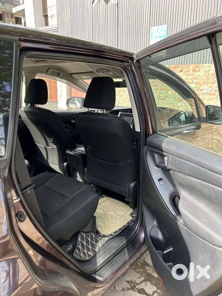 Toyota Innova Crysta 2.8 Gx At, 2018, Petrol