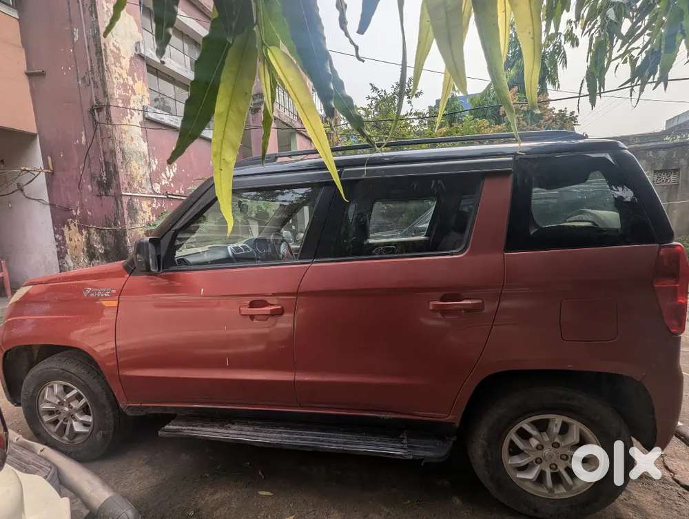 Mahindra Tuv 300 2017