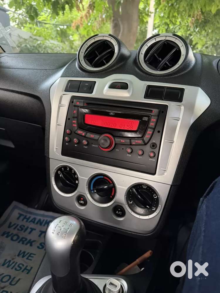 Ford Figo Petrol Titanium, 2011, Petrol