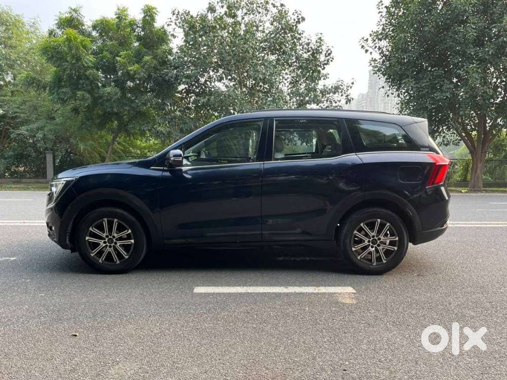 Mahindra Xuv700 2.0 Ax 7 Petrol At Str, 2024, Petrol
