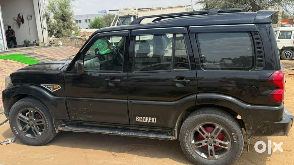 Mahindra Scorpio 2017 Diesel Manual