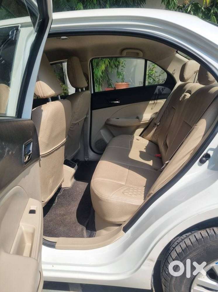 Maruti Suzuki Dzire 1.2 Vxi, 2022, Petrol