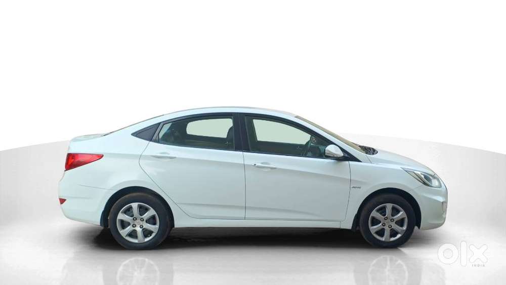 Hyundai Verna Vtvt 1.6 At Ex, 2013, Petrol