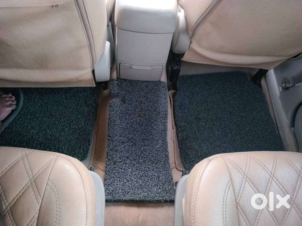 Toyota Innova (2009) Bucket Seats