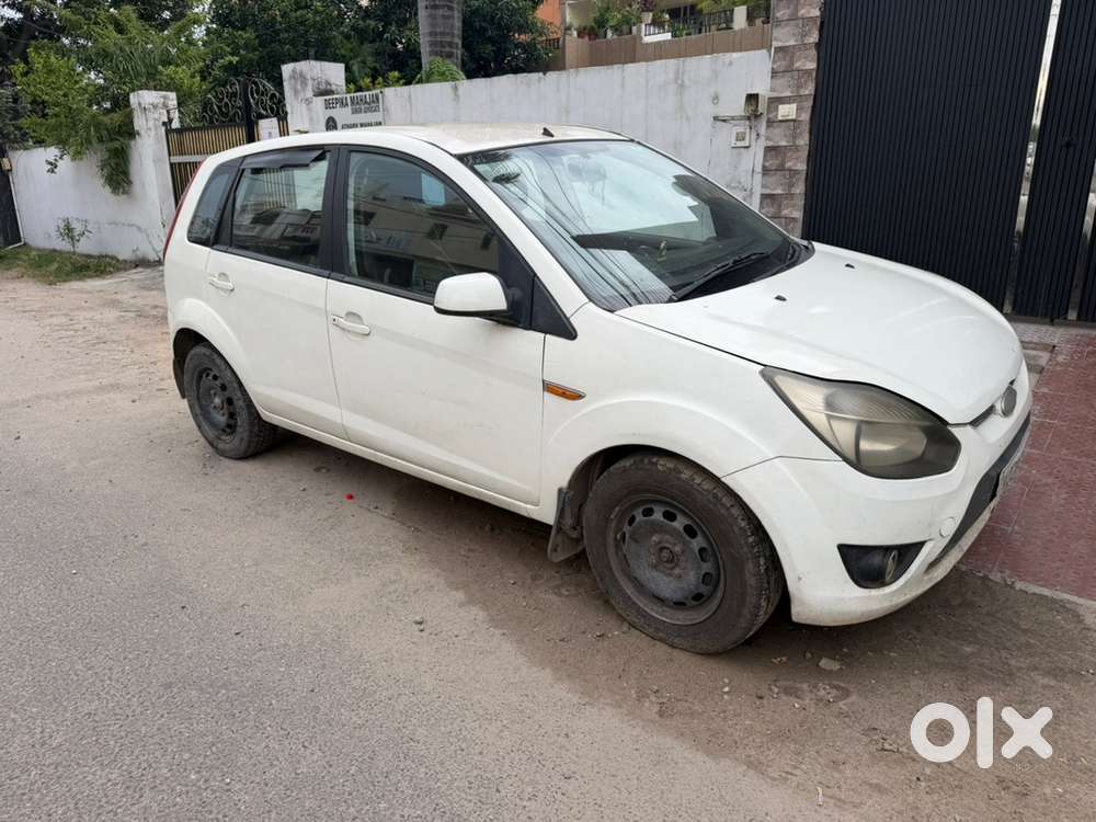 Ford Figo 1.2 Petrol Manual 2010