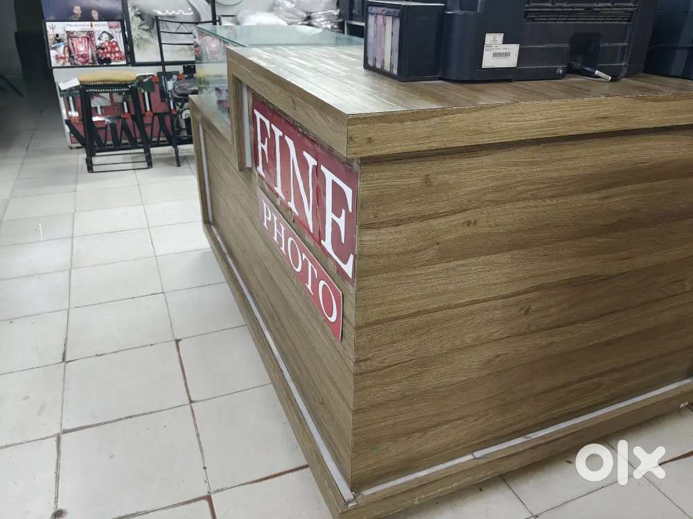 shop counter table