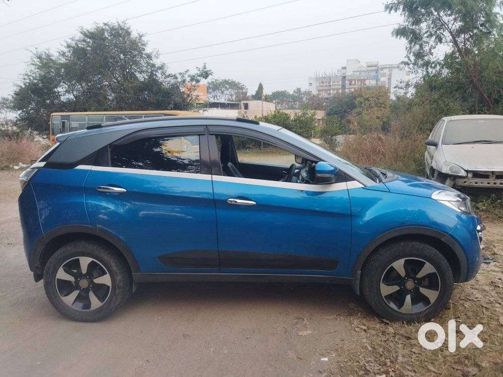 Tata Nexon 1.2 Revotron Xz Plus Dual Tone, 2018, Petrol