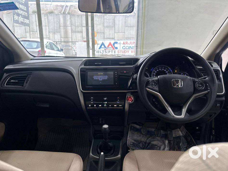 Honda City I-vtec V, 2022, Petrol