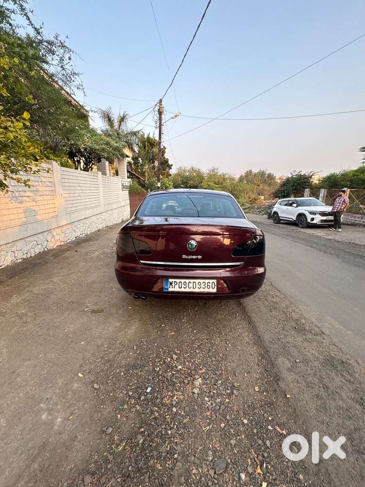 Skoda Superb 2012 Petrol Sunroof Mp09