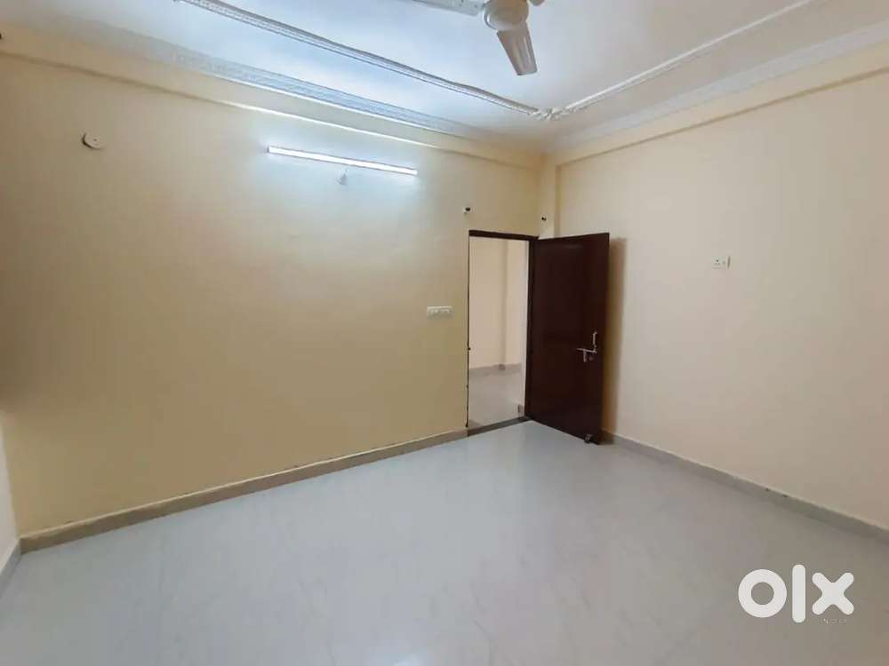 Rent for 3bhk flat akriti eco city campus bawadia kalan (mk, ww, 5ac)
