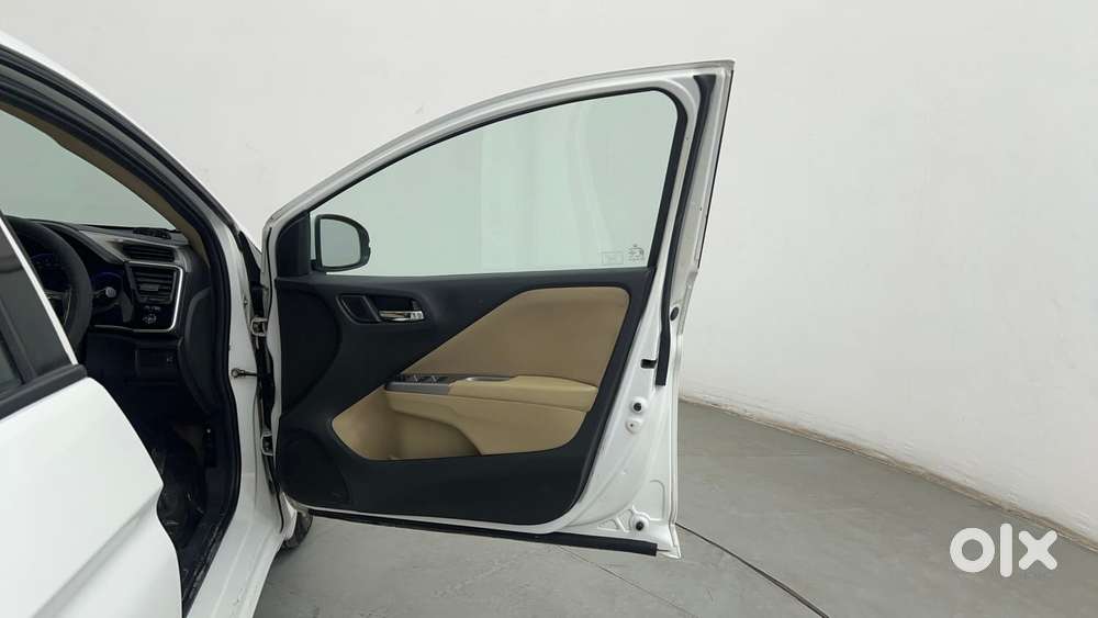 Honda City I-vtec S, 2015, Petrol