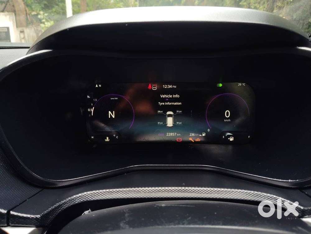 Tata Nexon Fearless Plus S Purple 1.5 Revotorq Diesel 6amt Dual Tone..