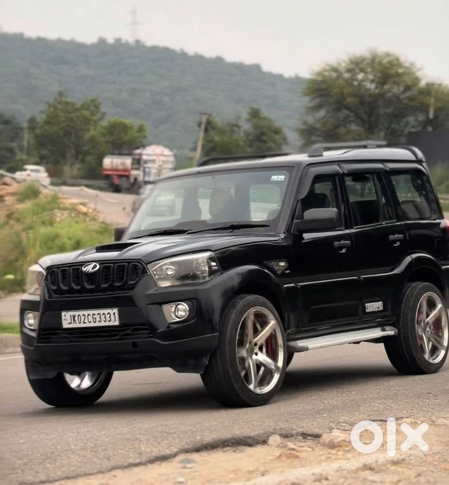 Mahindra Scorpio Classic 2019 Diesel Manual