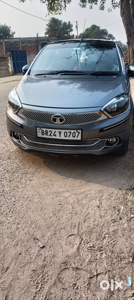 Center Locking Alloy Wheel Touch Screen Music System
