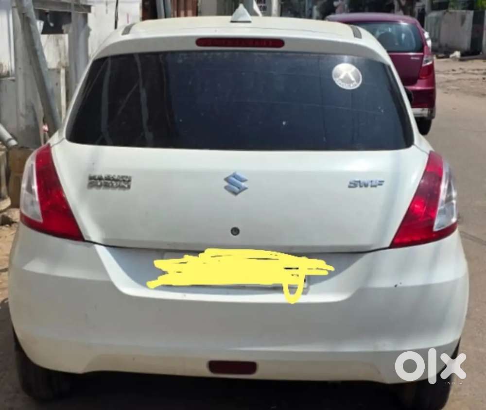 Maruti Suzuki Swift 2013 Diesel 80000 Km Driven