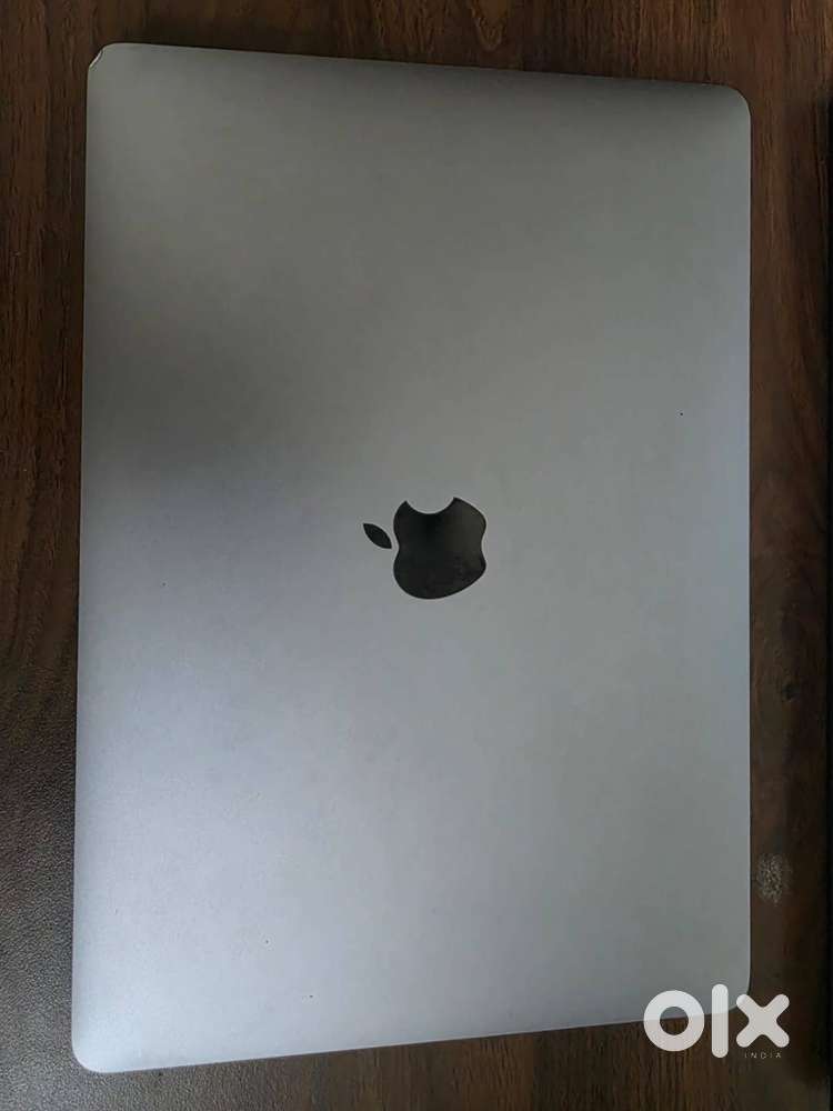 MacBook Pro M2 16/256GB