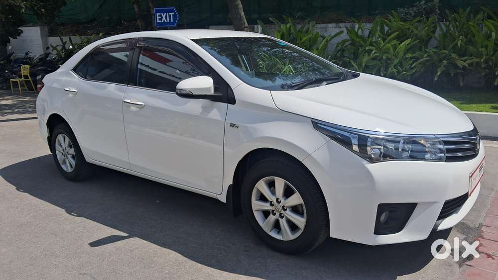 Toyota Corolla Altis 2010-2013 G, 2014, Petrol