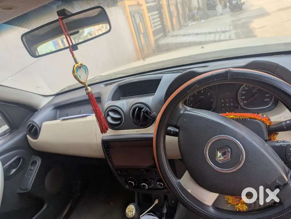 2013 White Colour Renault Duster In Good Condition