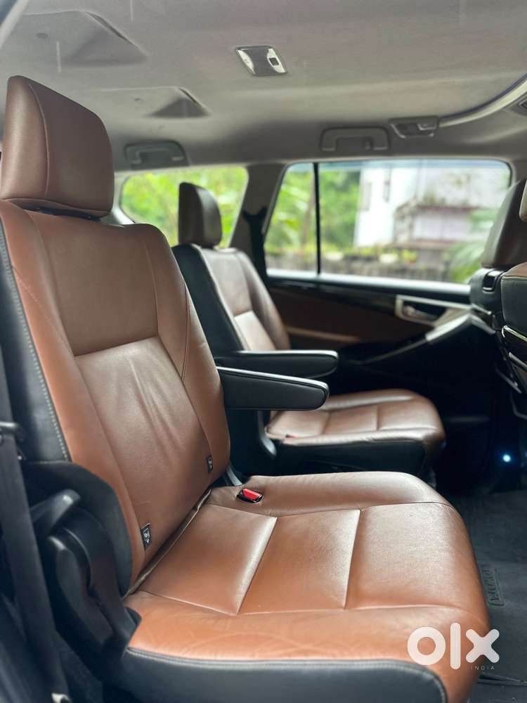 Toyota Innova Crysta 2.8 Zx At, 2016, Diesel