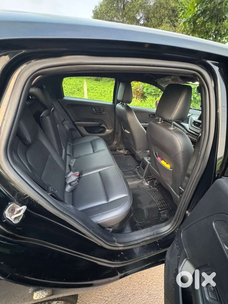 2022 Tata Altroz Petrol Automatic Edition