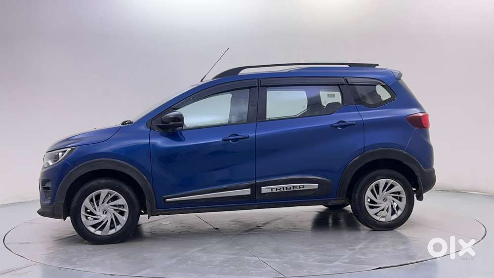 Renault Triber Rxz, 2022, Petrol