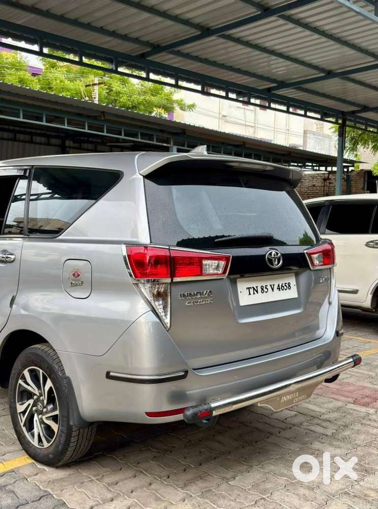 Toyota Innova Crysta [2020-ongoing] 2.4 Gx 8 Str, 2024, Diesel