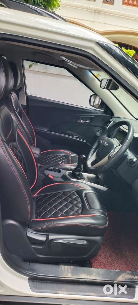 Mahindra Xuv300 W8 Option, 2023, Petrol
