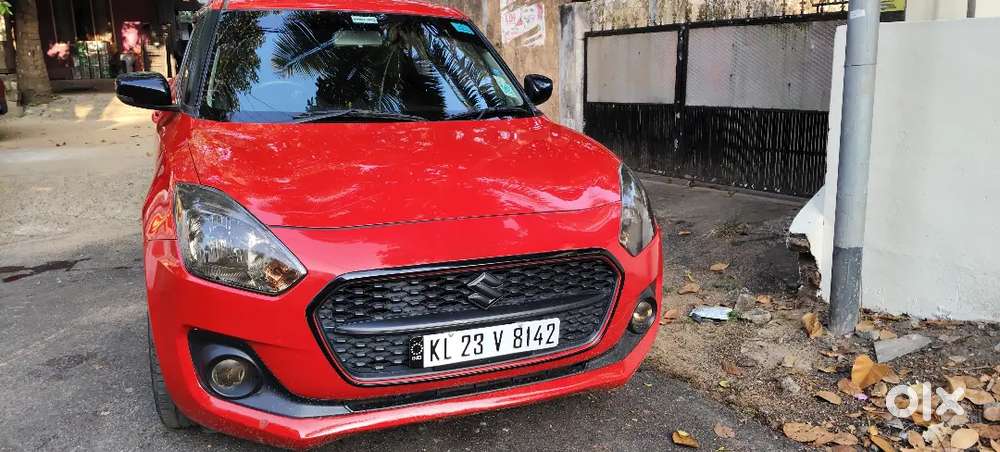 Swift 2023 Zxi Amt Petrol 40000 Km Driven