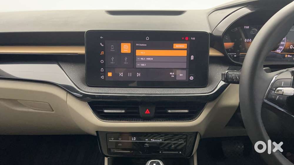 Skoda Slavia Style 1.5l Tsi Dsg, 2023, Petrol