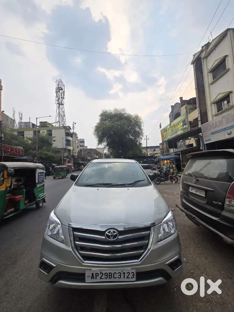 Toyota Innova 20008 Diesel 220000 Km Driven