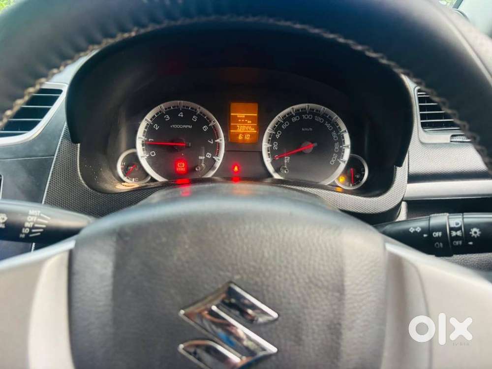 Maruti Suzuki Swift Vxi, 2012, Petrol