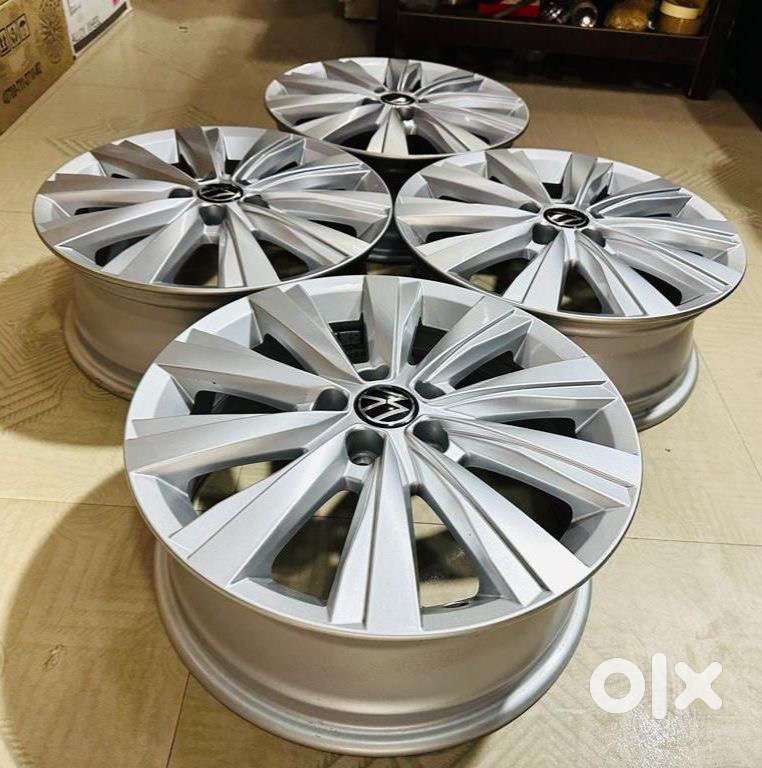 16” VW Virtus oem alloy wheels set of 4 new condition available