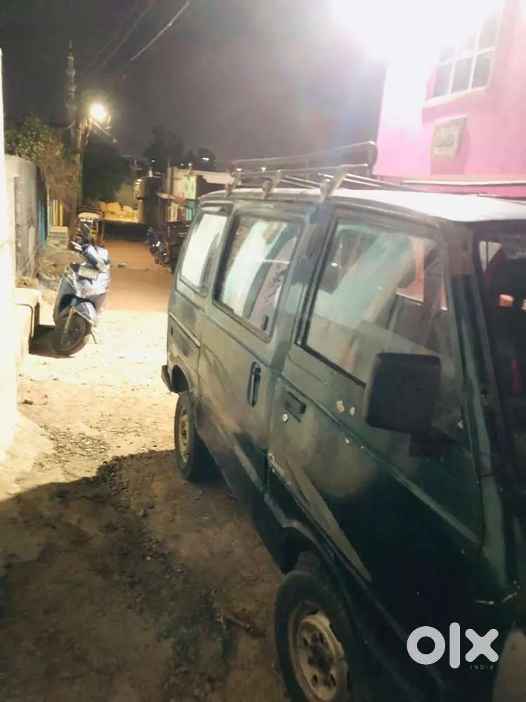 Omni Van Model 2001