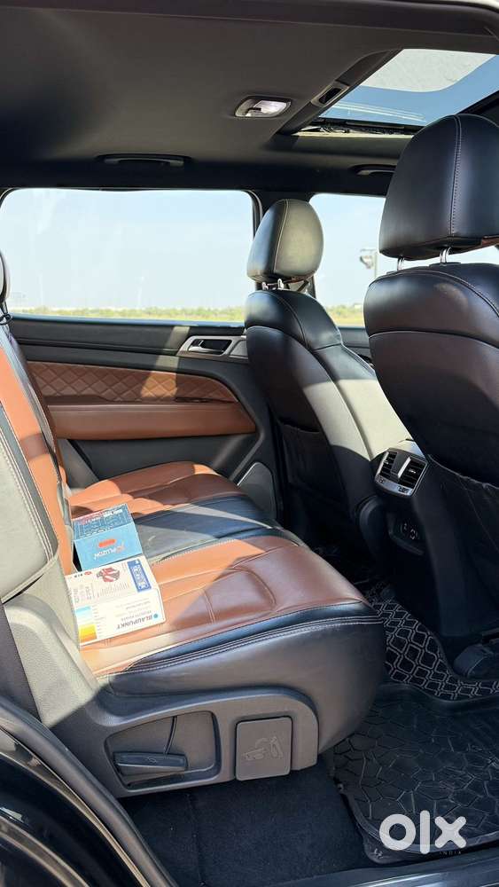 Mahindra Alturas G4 4wd At, 2019, Diesel