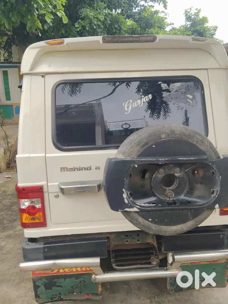 Mahindra Bolero 2015 कार