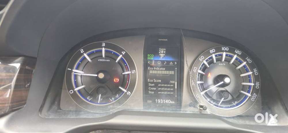 Toyota Innova Crysta 2.8z Automatic, 2017, Diesel