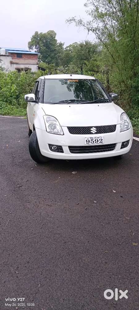 फुल कंडिशन गाडी