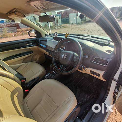 Honda Amaze Petrol Automatic,good Condition,less Km,single Owner