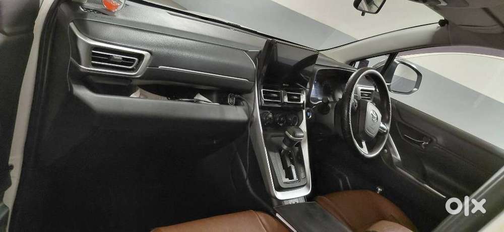 Toyota Innova Hycross 2.0 Gx 7 Str, 2024, Petrol