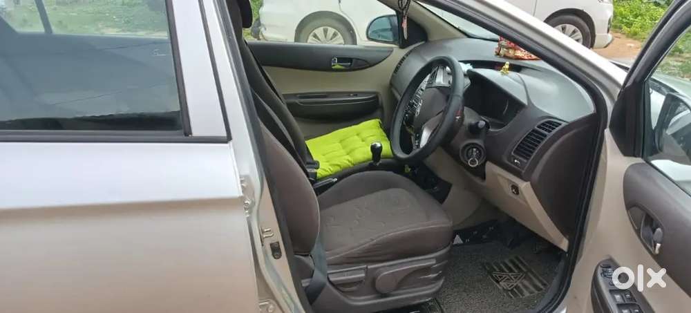 Hyundai I20 Asta 2009 Petrol/cng  Manual