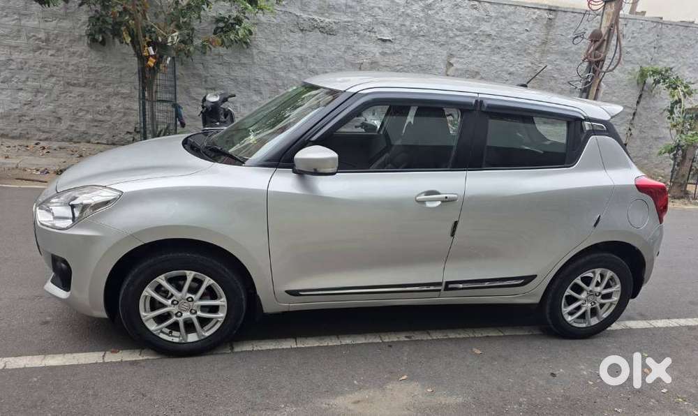 Maruti Suzuki Swift Vvt Zxi, 2022, Petrol