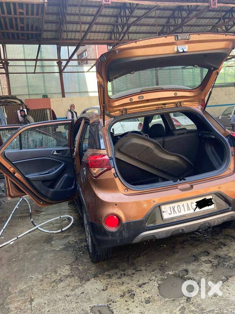 Hyundai I20 Active 2016 Diesel 93000 Km Driven