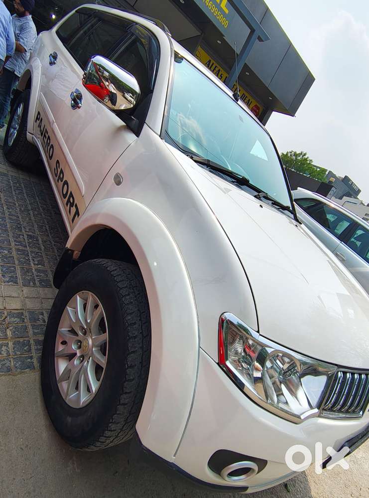 Mitsubishi Pajero Sport 2.5 Manual, 2012, Diesel