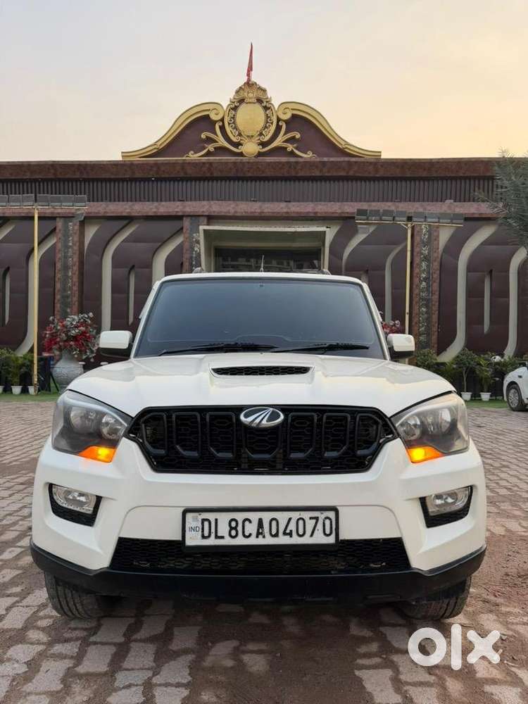 Delhi Number Plate