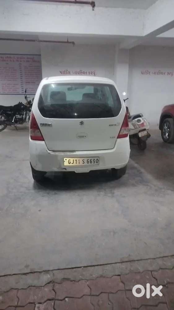 Maruti Suzuki Estilo 2010 Cng & Petrol 100000 Approx Km Driven