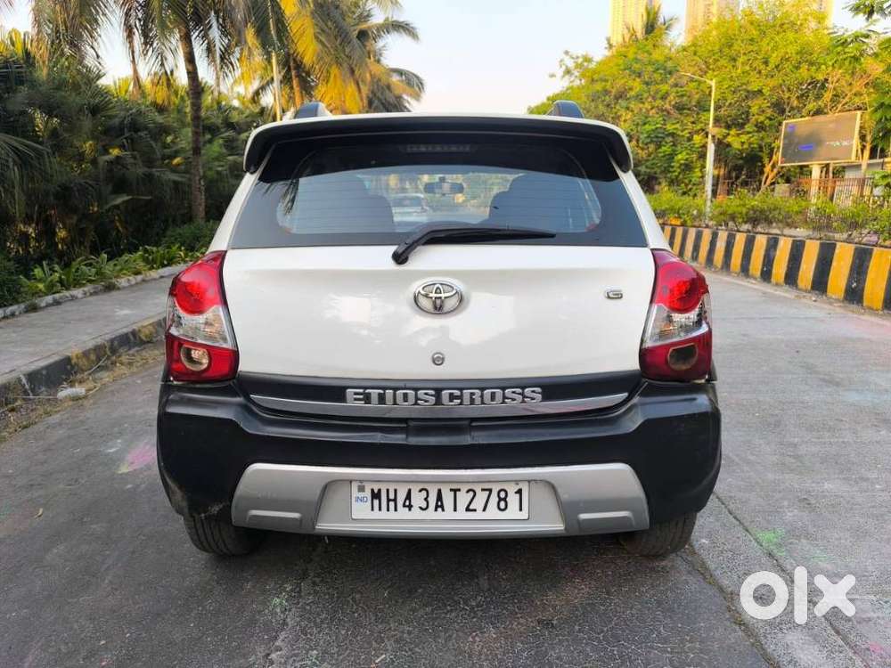 Toyota Etios Cross