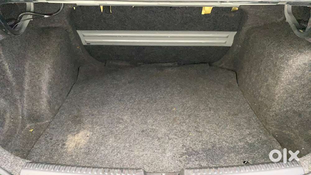 Volkswagen Vento 1.2 Tsi Highline Plus At, 2017, Petrol